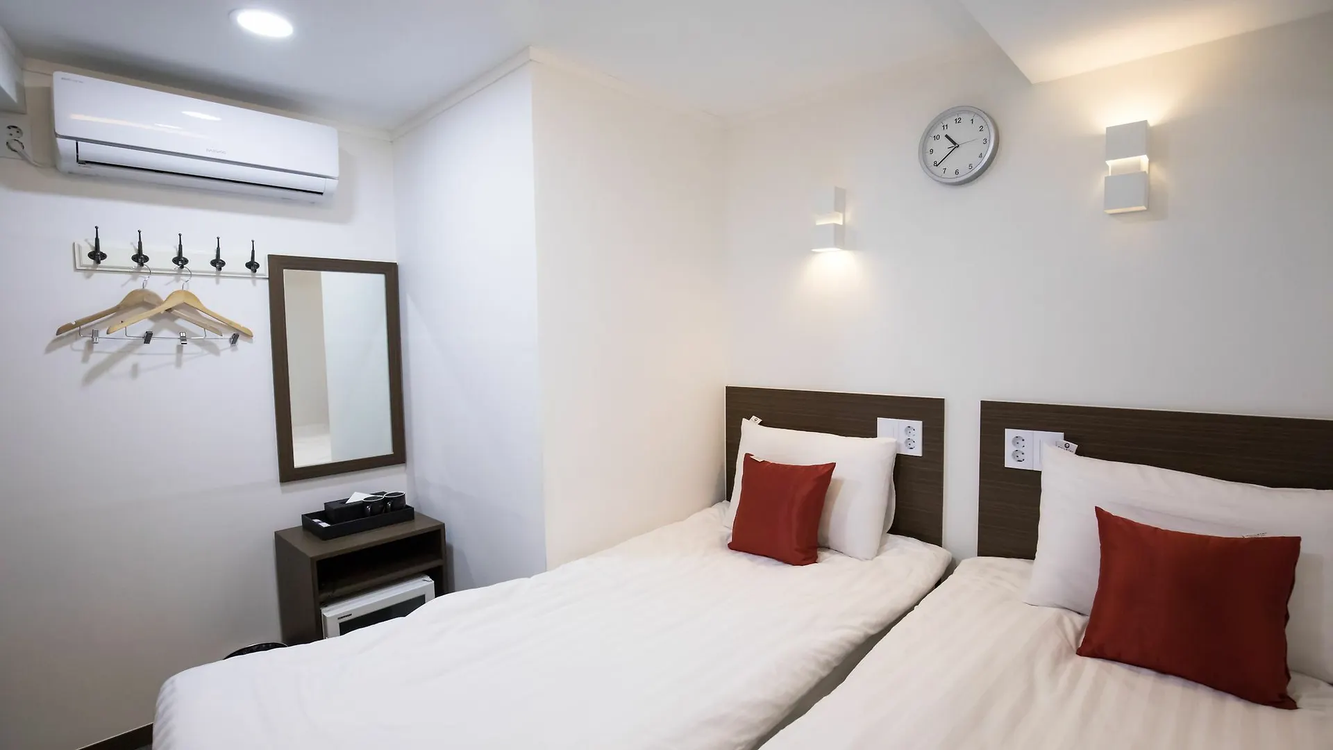 Philstay Dongdaemun Avenue Seoul 2*,  South Korea